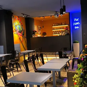 Feel Soho Ostello